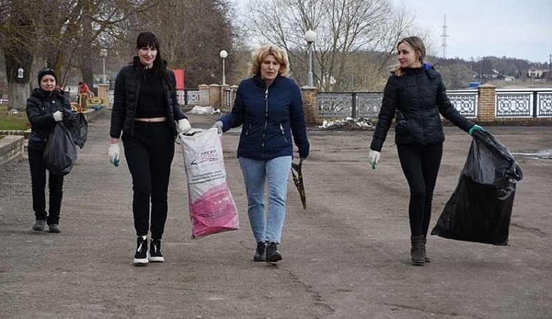 Людиновцы навели порядок на общественных территориях города