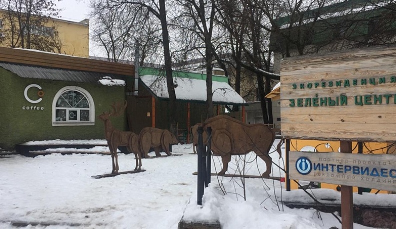 Новогодние скульптуры с калужской ярмарки переехали в экорезиденцию