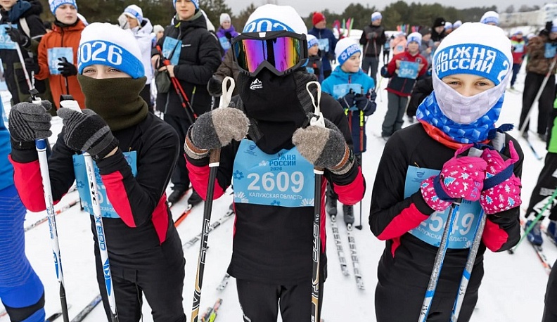 Четыре тысячи калужан пробежали «Лыжню России»