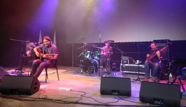 В завершающий день "Уграфеста" "родня" подпевала  "Родной"