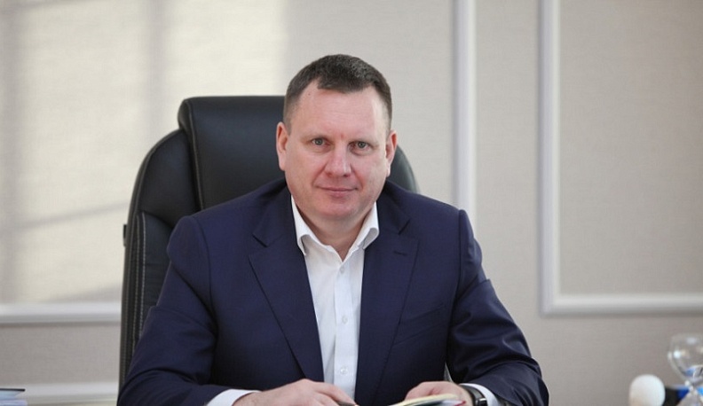 Геннадий Новосельцев поздравил финансистов с их профессиональным праздником