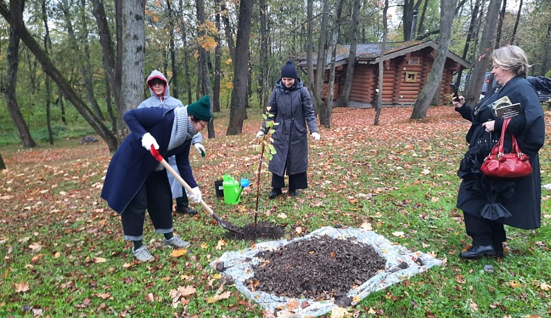 В Тарусе высадили «Сад забытых фруктов»