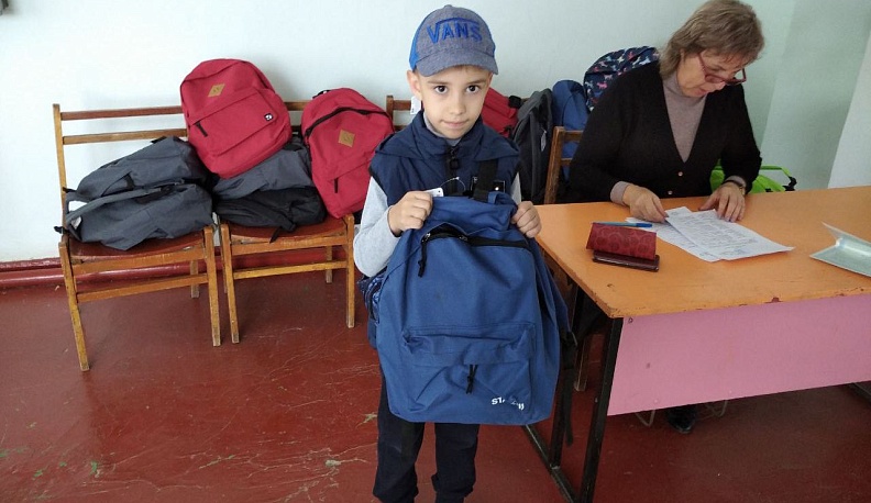 Калужская область снабдила школьными принадлежностями младшеклассников из ЛНР