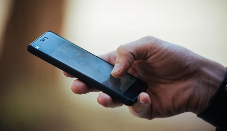 Житель Малоярославецкого района  получил по голове телефоном и украл его