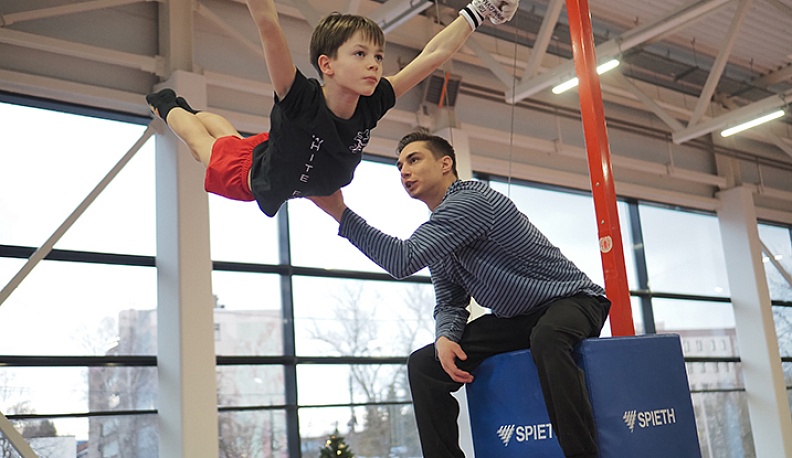 Брусья и кольца  колыбели  космонавтики