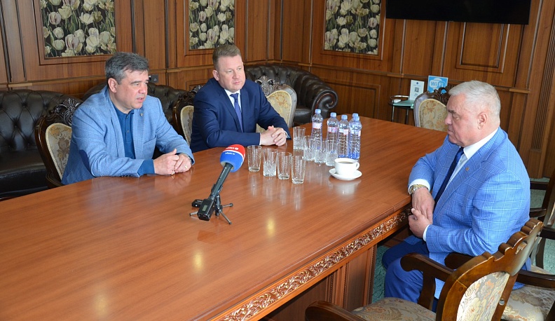 Калуга возобновила авиасообщение с Казанью и Екатеринбургом