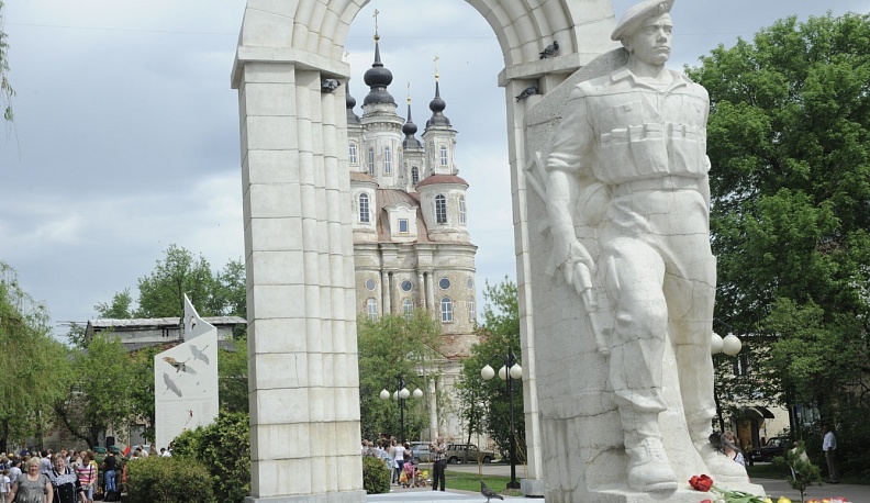 В Калуге поставят боевую машину БМП-2 в сквере защитников Отечества 