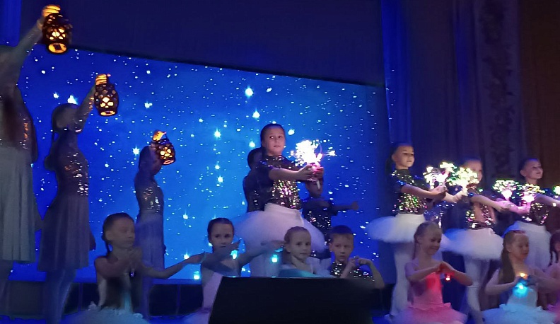 Мосальчанок поздравили с 8 Марта