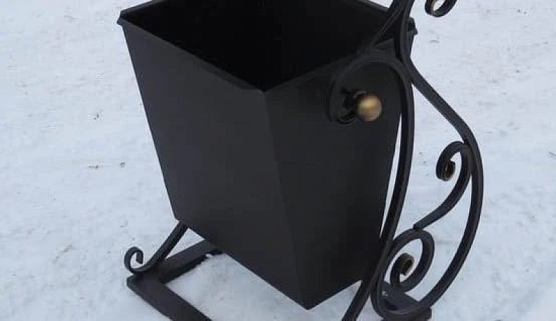 В Боровске после просьбы в интернете убрали мусор