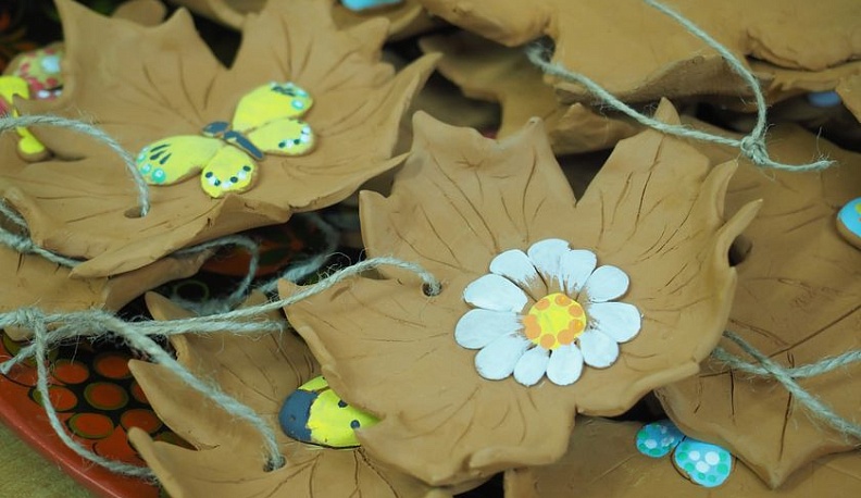 Глина и корни