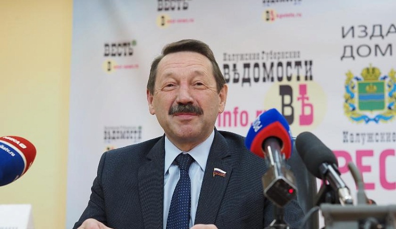 Депутат Госдумы Геннадий Скляр скептически высказался о продуктовых карточках