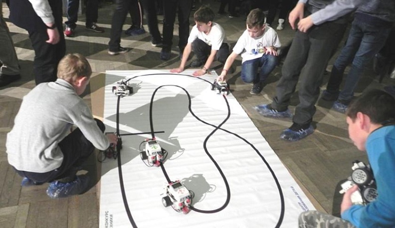 В Калуге соревнуются роботы