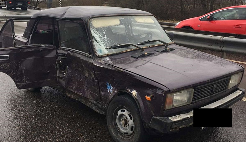 В Обнинске произошла третья за сегодняшний день авария с участием отечественных легковушек