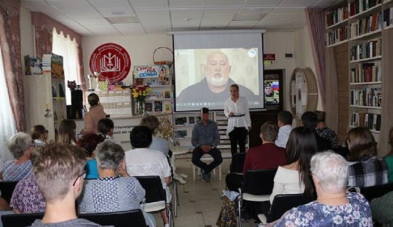 Участник специальной военной операции встретился с ветеранами и школьниками Ферзикова