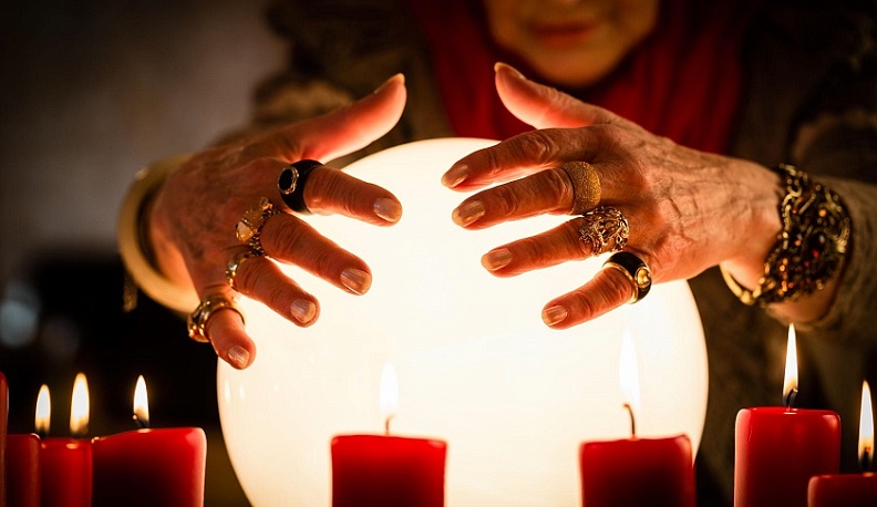 В Калуге мошенница сняла порчу с пенсионерки за 200 тысяч рублей