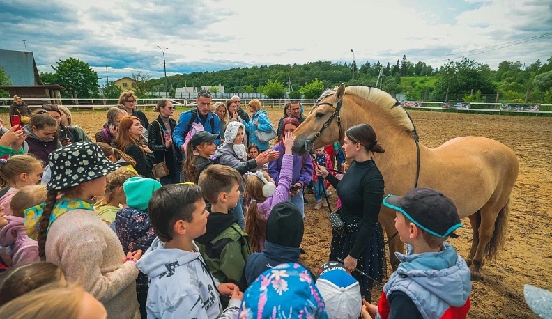 Хорошо там, где мы!