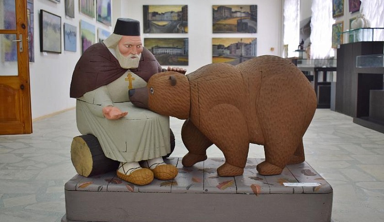 Новые имена и старые друзья