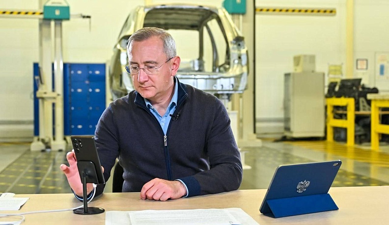 Владислав Шапша анонсировал решение проблемы с детскими стоматологами и дорогу в Турынино по итогам прямого эфира