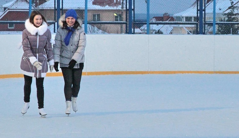 В Калуге залили свыше двадцати катков