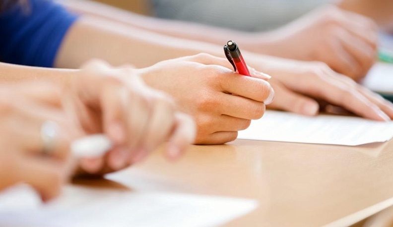 В школах Калужской области 1 декабря пишут итоговое сочинение