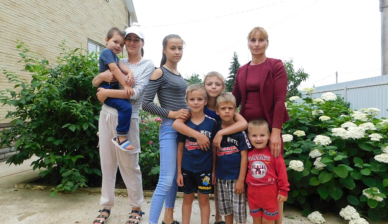 Есть женщина в русском селенье