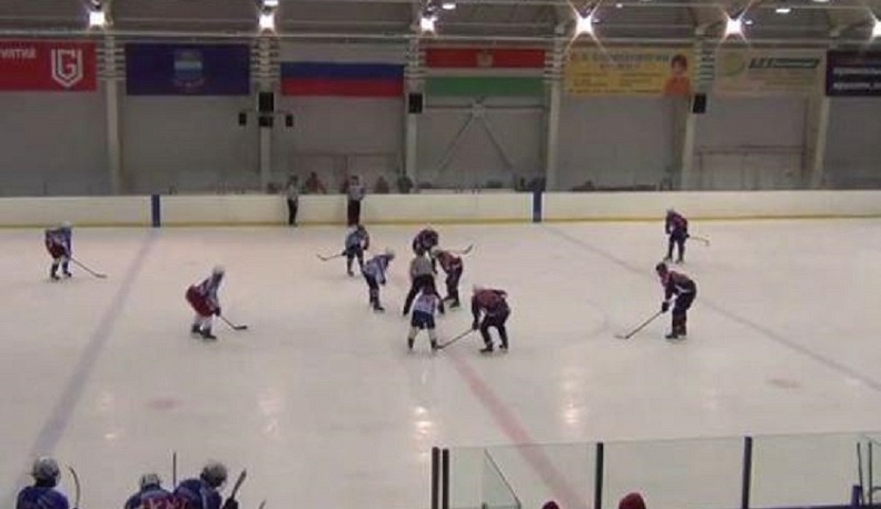 Калужские хоккеисты-юниоры обыграли соперников из Рыбинска