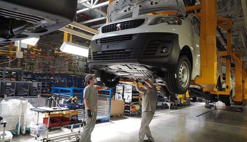 В Калуге торжественно запустили производство новой автомобильной платформы