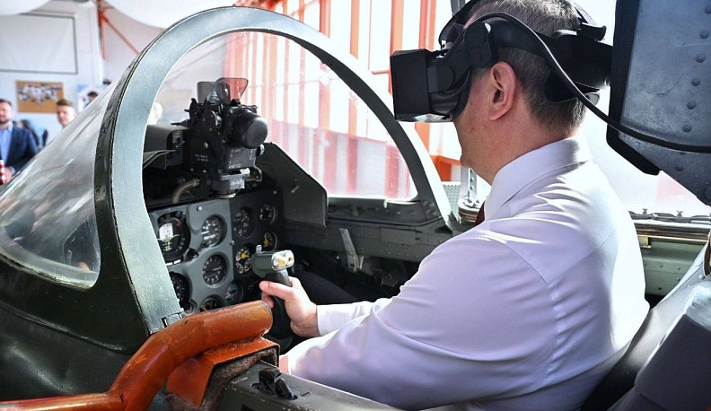 Губернатор Калужской области побывал в авиапарке «Орешково»