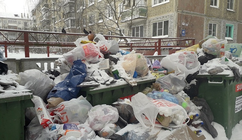 В Калуге от мусора очистили более половины контейнерных площадок