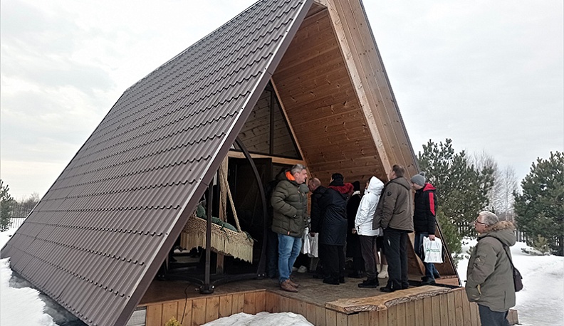 На базе отдыха у Владимира и Марии Леоновых  в Сухиничах.