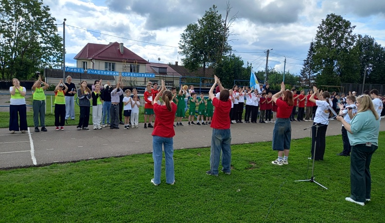 В Кондрове состоялся фестиваль «Летняя карусель»