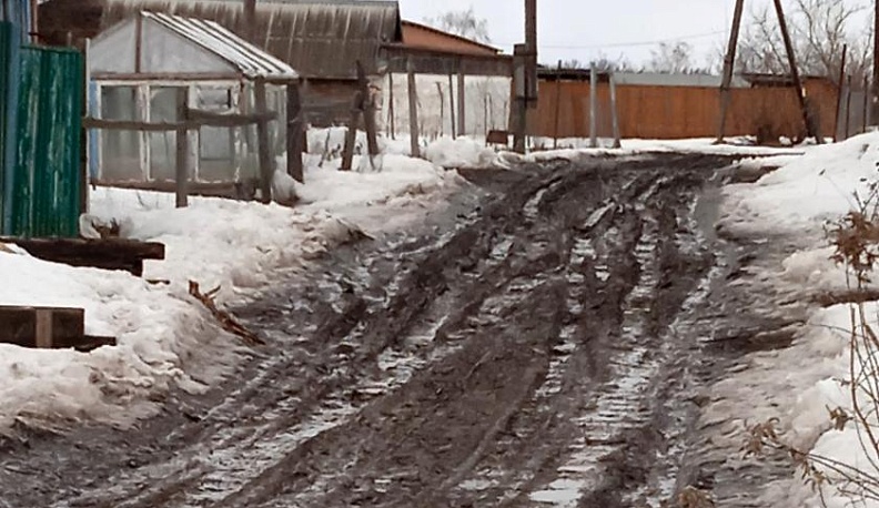 По тёмному бездорожью