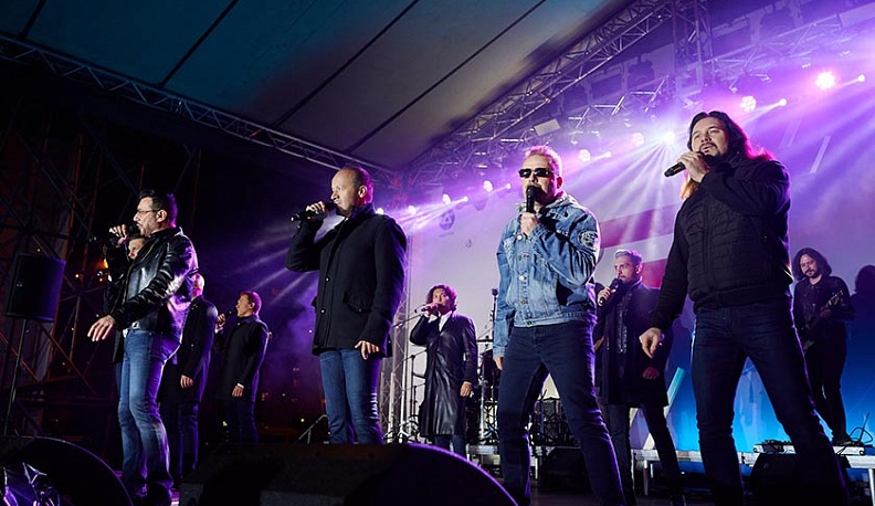 Для обнинцев спел Хор Турецкого