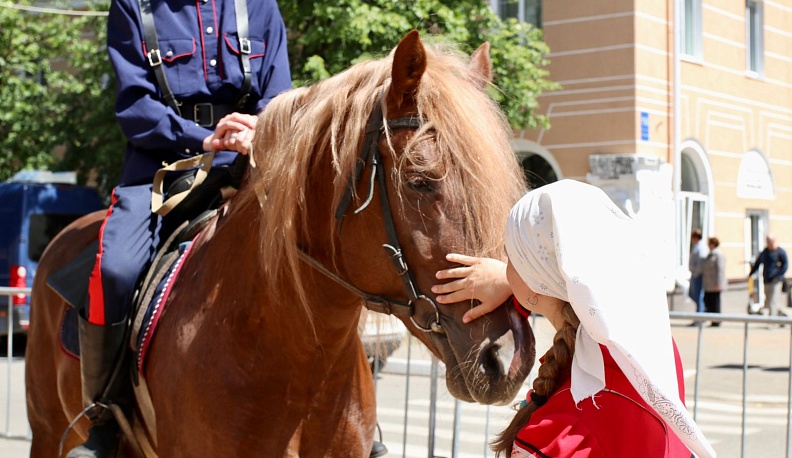 В Калуге стартовал VIII Межрегиональный фестиваль национальных культур «Россия - наш единый дом» 