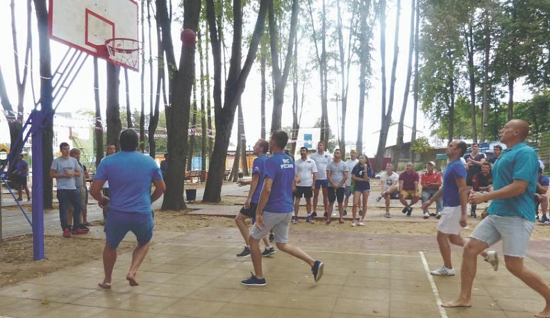 К труду и обороне готовы