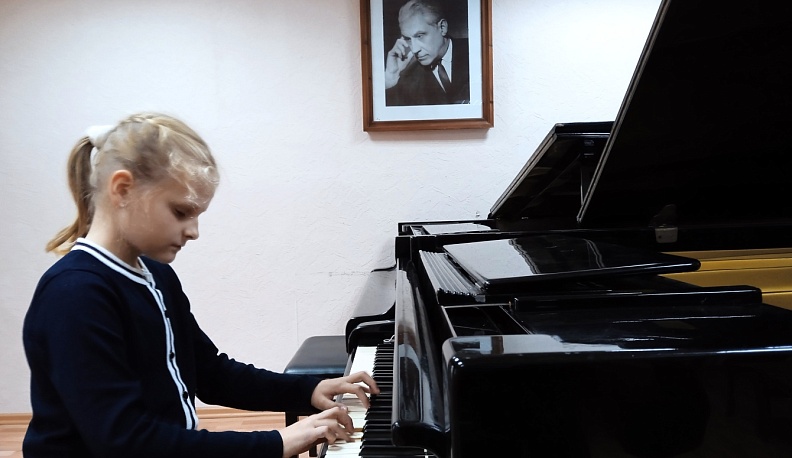 В Калуге прошёл фестиваль юных пианистов «Осенний фейерверк»