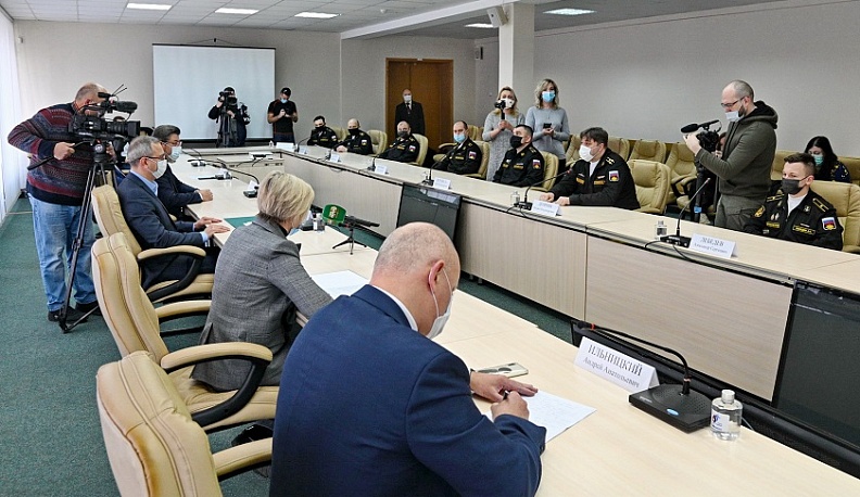 Губернатор Калужской области встретился с экипажем атомной подводной лодки «Обнинск»