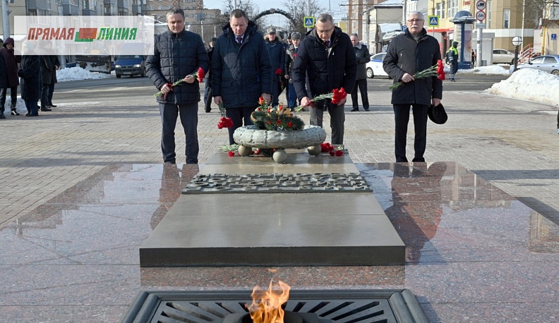 Людям священного долга