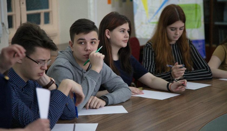 В Калужской области проходит акция для молодежи "Начни с себя"