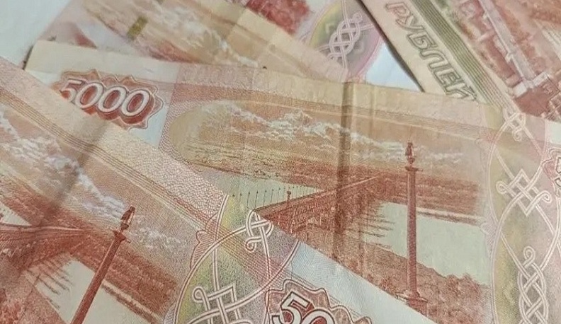 В Калуге сотрудник салона продаж присвоил выручку через сторонние банковские реквизиты