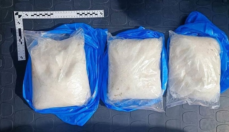 Полиция изъяла у гражданки 6 кг наркотиков