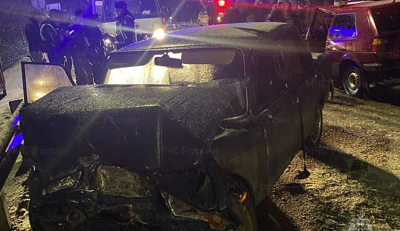 В Козельском районе столкнулись две легковушки