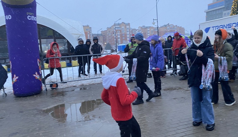 Забег "Новогодний хоровод" прошел в Обнинске