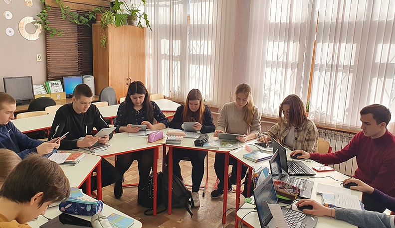 Учителям и родителям поможет "СФЕРУМ"