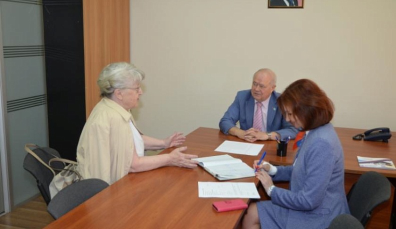 Глава самоуправления Калуги провел прием жителей города