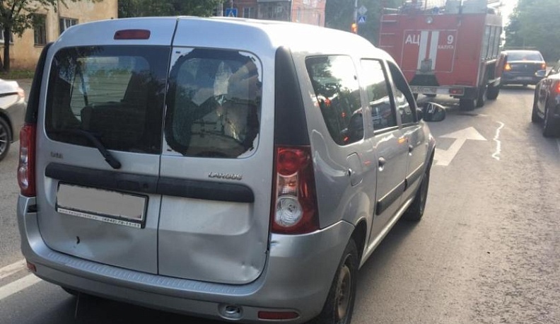 В Калуге автобус столкнулся с легковушкой