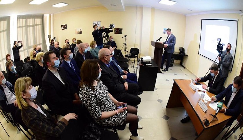 Вячеслав Парфёнов отчитался перед жителями Малоярославецкого района о проделанной работе