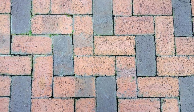 Общественники комментируют состояние калужских тротуаров