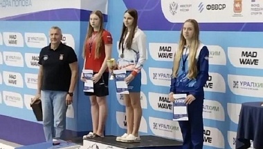 Полный комплект медалей завоевали калужанки на Всероссийском турнире по плаванию