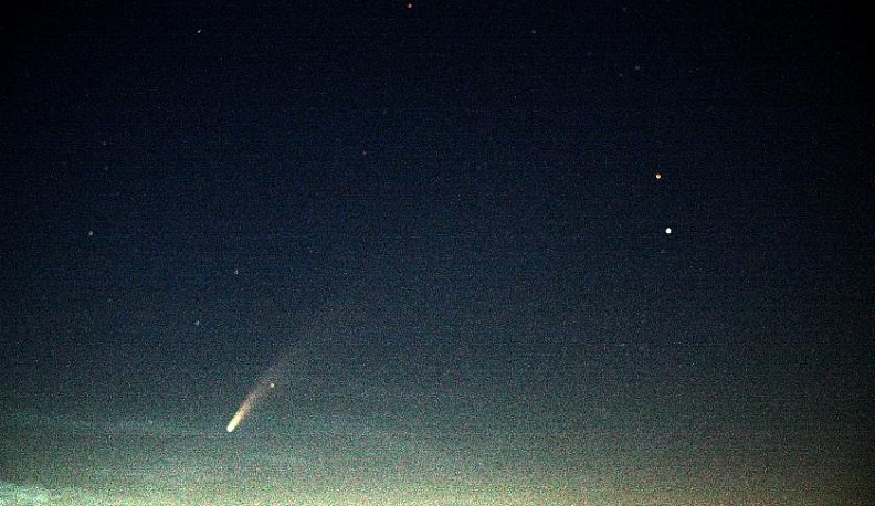 В небе над Калугой висит комета, заметная невооруженным глазом